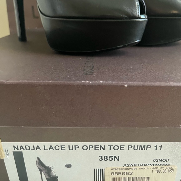 Louis Vuitton women’s open Toe pump - Picture 9 of 9